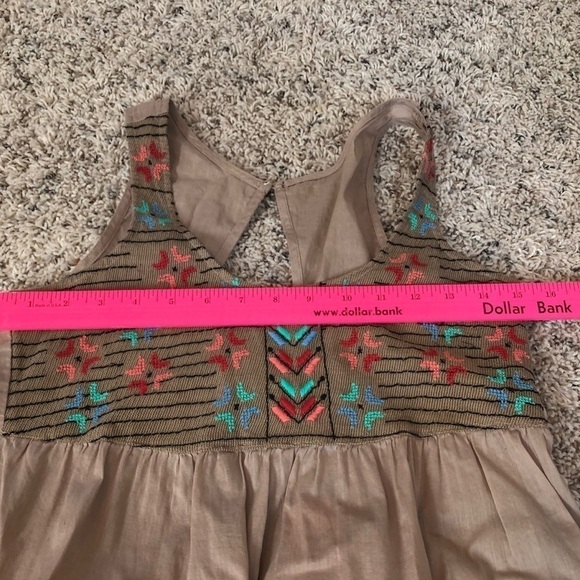 🆕 Scoop neck embroidered aztec tank top small - Picture 4 of 8